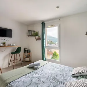 https://les-cocons-de-lourdes.midi-pyreneeshotels.com